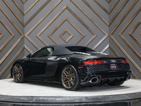Used 2023 Audi R8 V10 performance w/ Carbon Exterior Package image 17
