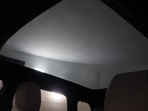 Used 2016 Land Rover Range Rover Evoque SE Premium image 23