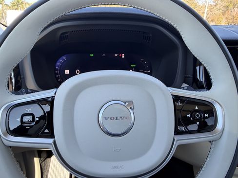 New 2026 Volvo XC60 T8 Ultra w/ Protection Package Premier image 32