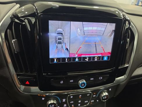 Used 2023 Chevrolet Traverse Premier AWD/4WD image 14