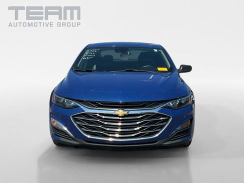 Used 2023 Chevrolet Malibu LS FWD image 2
