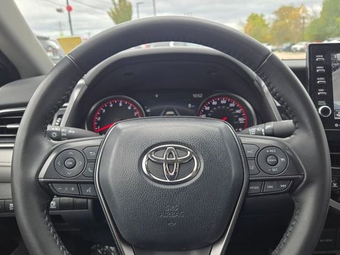 Used 2024 Toyota Camry XSE image 32