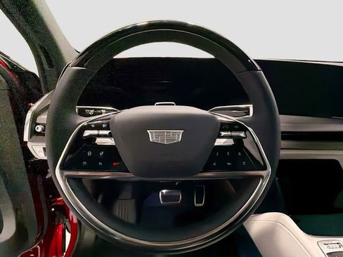 Used 2026 Cadillac Vistiq Sport w/ LPO, Floor Liner Package AWD/4WD image 9