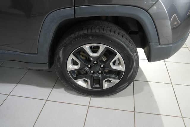 Used 2018 Jeep Compass Trailhawk w/ Cold Weather Group AWD/4WD image 10