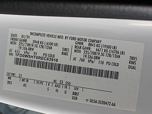 Used 2024 Ford F550 4x4 Crew Cab Super Duty image 37