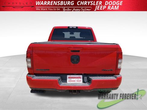 Used 2019 RAM 2500 Big Horn w/ Night Edition AWD/4WD image 5