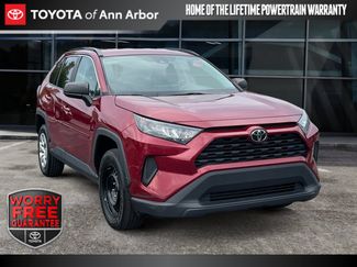 Used 2020 Toyota RAV4 LE w/ All Weather Liner Package AWD/4WD video 1