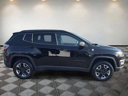 Used 2018 Jeep Compass Trailhawk AWD/4WD image 4