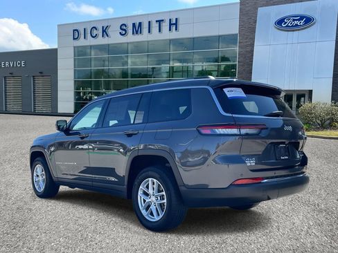 Used 2024 Jeep Grand Cherokee L Laredo image 4