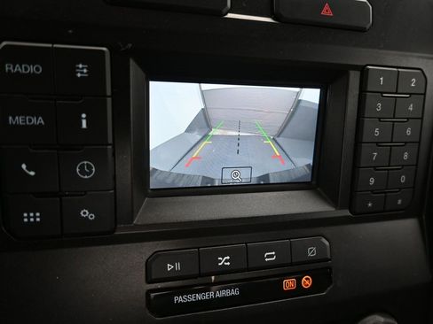 Used 2022 Ford F250 XL w/ Power Equipment Group image 17