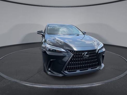 Used 2023 Lexus NX 250 FWD w/ Towing Package (2000 Lbs) image 2
