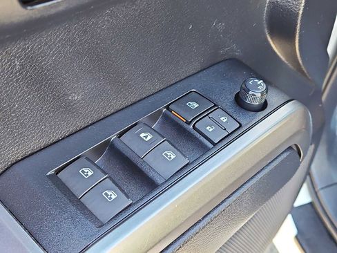 Used 2021 Toyota Tacoma SR5 image 23