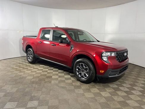 New 2026 Ford Maverick XLT w/ XLT Luxury Package FWD image 7