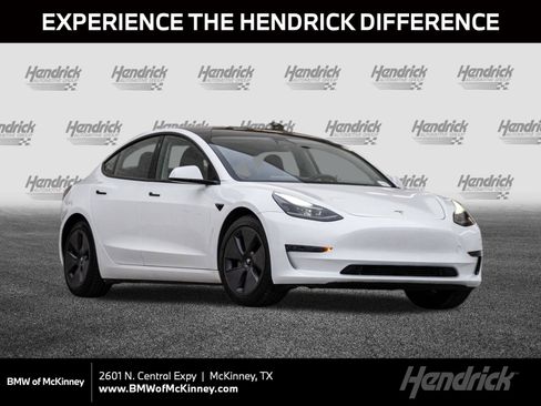 Used 2023 Tesla Model 3 Standard Range image 1