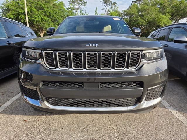 Used 2023 Jeep Grand Cherokee L Limited RWD image 2