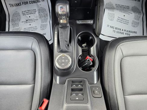 Used 2024 Ford Bronco Everglades image 38
