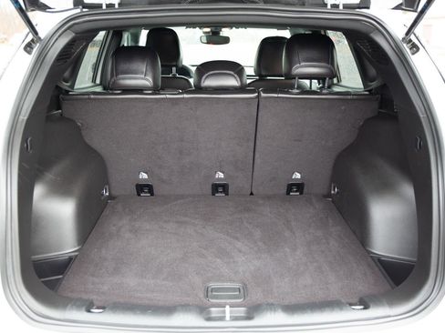 Used 2024 Jeep Compass Latitude image 24