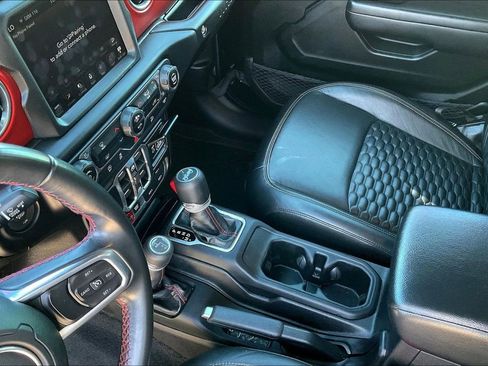 Used 2019 Jeep Wrangler Unlimited Rubicon AWD/4WD image 13