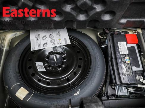 Used 2023 Dodge Challenger SXT image 21