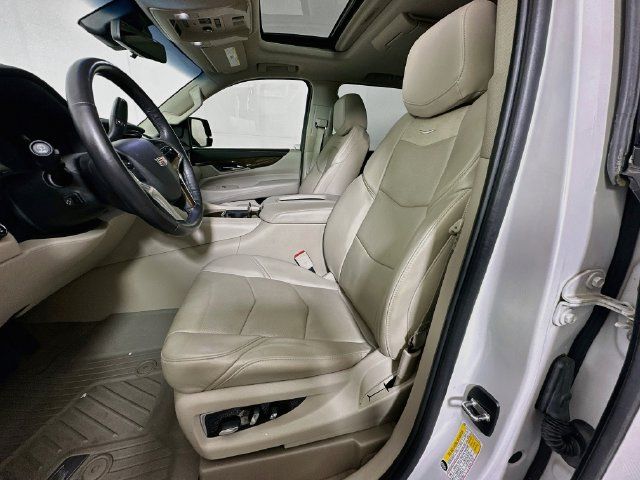 Used 2019 Cadillac Escalade Premium Luxury AWD/4WD image 28