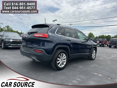 Used 2016 Jeep Cherokee Limited AWD/4WD image 4