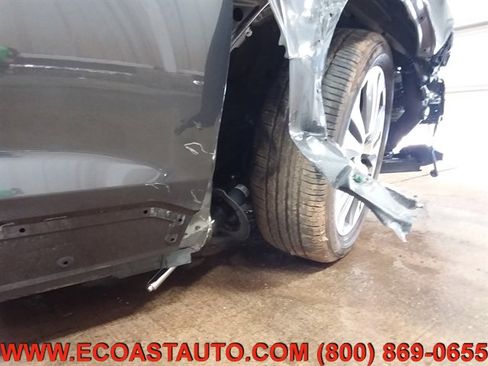 Used 2020 Subaru Ascent Limited w/ Technology Package image 16