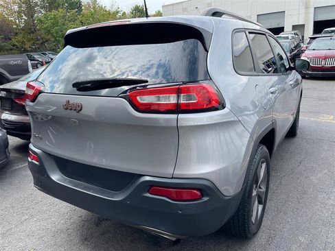Used 2016 Jeep Cherokee 75th Anniversary image 13