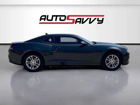 Used 2015 Chevrolet Camaro LT RWD image 8