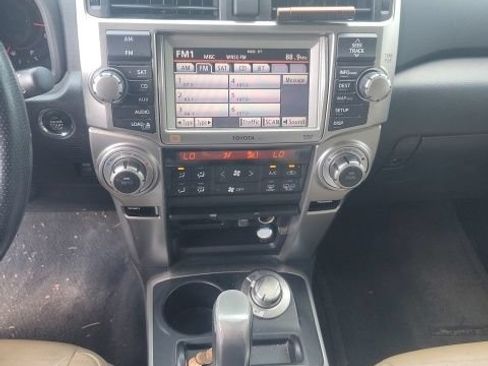 Used 2010 Toyota 4Runner Limited AWD/4WD image 10