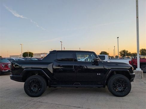 New 2026 GMC Hummer EV 4x4 Crew Cab image 3