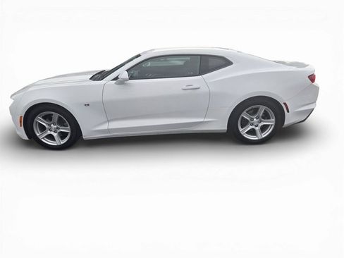 Used 2019 Chevrolet Camaro LT image 7