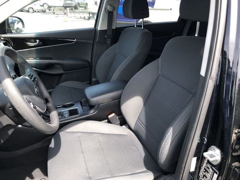 Used 2020 Kia Sorento LX FWD image 22
