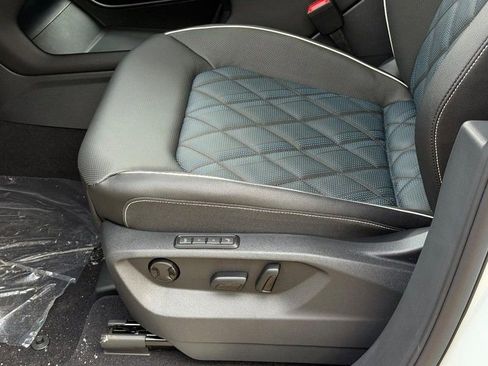 New 2026 Volkswagen Atlas Cross Sport SEL Premium R-Line image 16