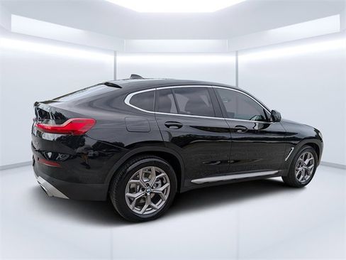 Used 2022 BMW X4 xDrive30i w/ Premium Package 2 image 3