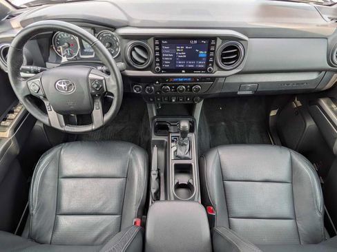 Used 2023 Toyota Tacoma TRD Off-Road w/ TRD Premium Off Road Package AWD/4WD image 22