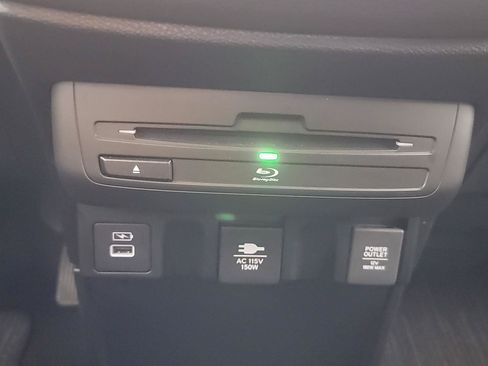 Certified 2024 Honda Odyssey Touring image 34