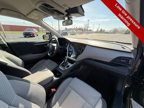 Used 2024 Subaru Outback Premium image 40
