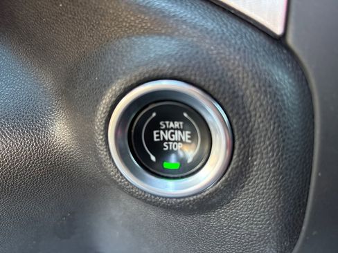 Used 2020 GMC Sierra 1500 SLT w/ SLT Premium Plus Package image 31