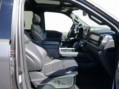 New 2026 Ford F250 Platinum image 28