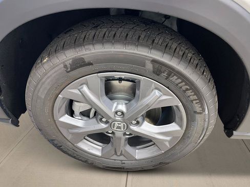 New 2026 Honda HR-V LX image 11