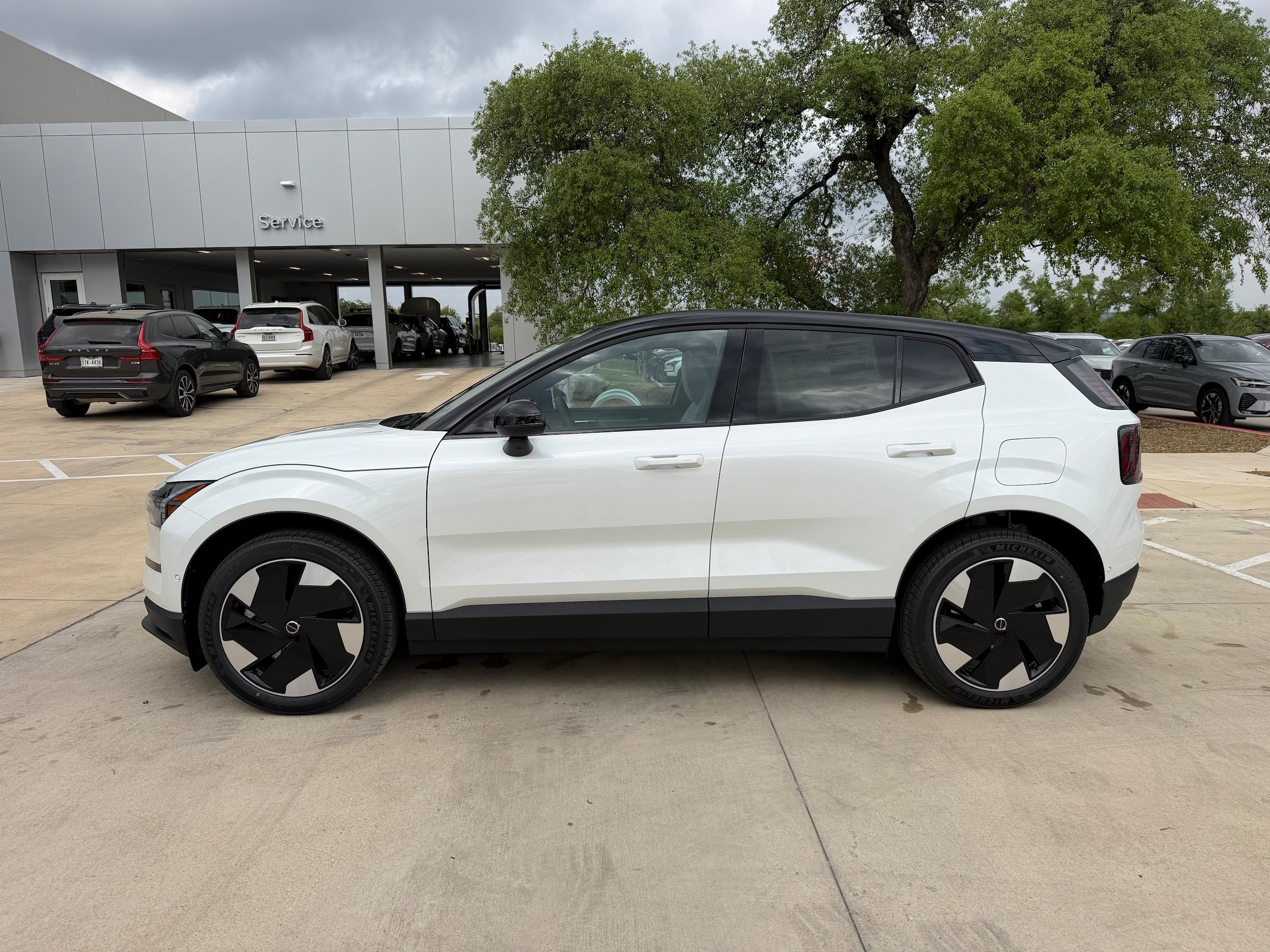 New 2026 Volvo EX30 Ultra w/ Protection Package Premier AWD/4WD image 3