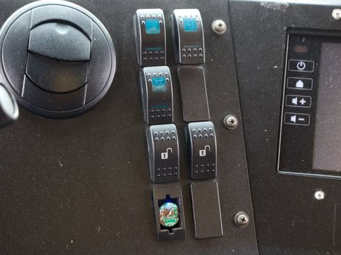 Used 2019 Ford E-450 and Econoline 450 Super Duty RWD image 27