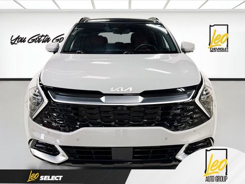 Used 2025 Kia Sportage SX image 2