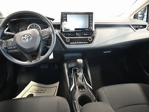 Certified 2022 Toyota Corolla LE image 13