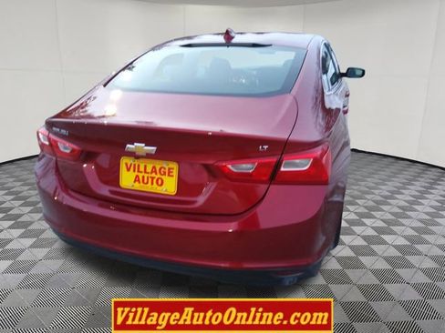 Used 2017 Chevrolet Malibu LT image 12