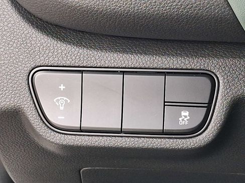 Used 2024 Kia Seltos SX image 29