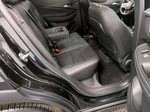 Used 2022 Buick Encore GX Essence w/ Advanced Technology Package FWD image 27