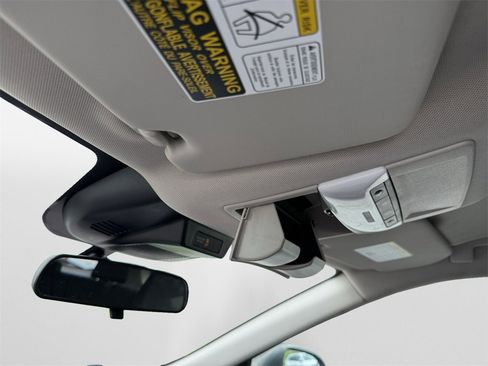 Certified 2023 Nissan Rogue S image 18