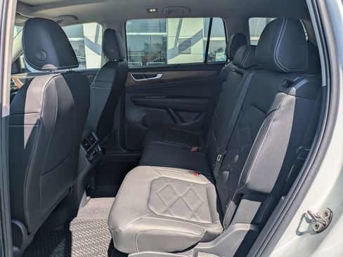 New 2026 Volkswagen Atlas SE AWD/4WD image 16
