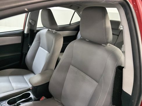 Used 2016 Toyota Corolla LE image 5